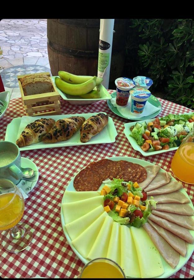 Rooms Villa Padre Pag Town Dış mekan fotoğraf